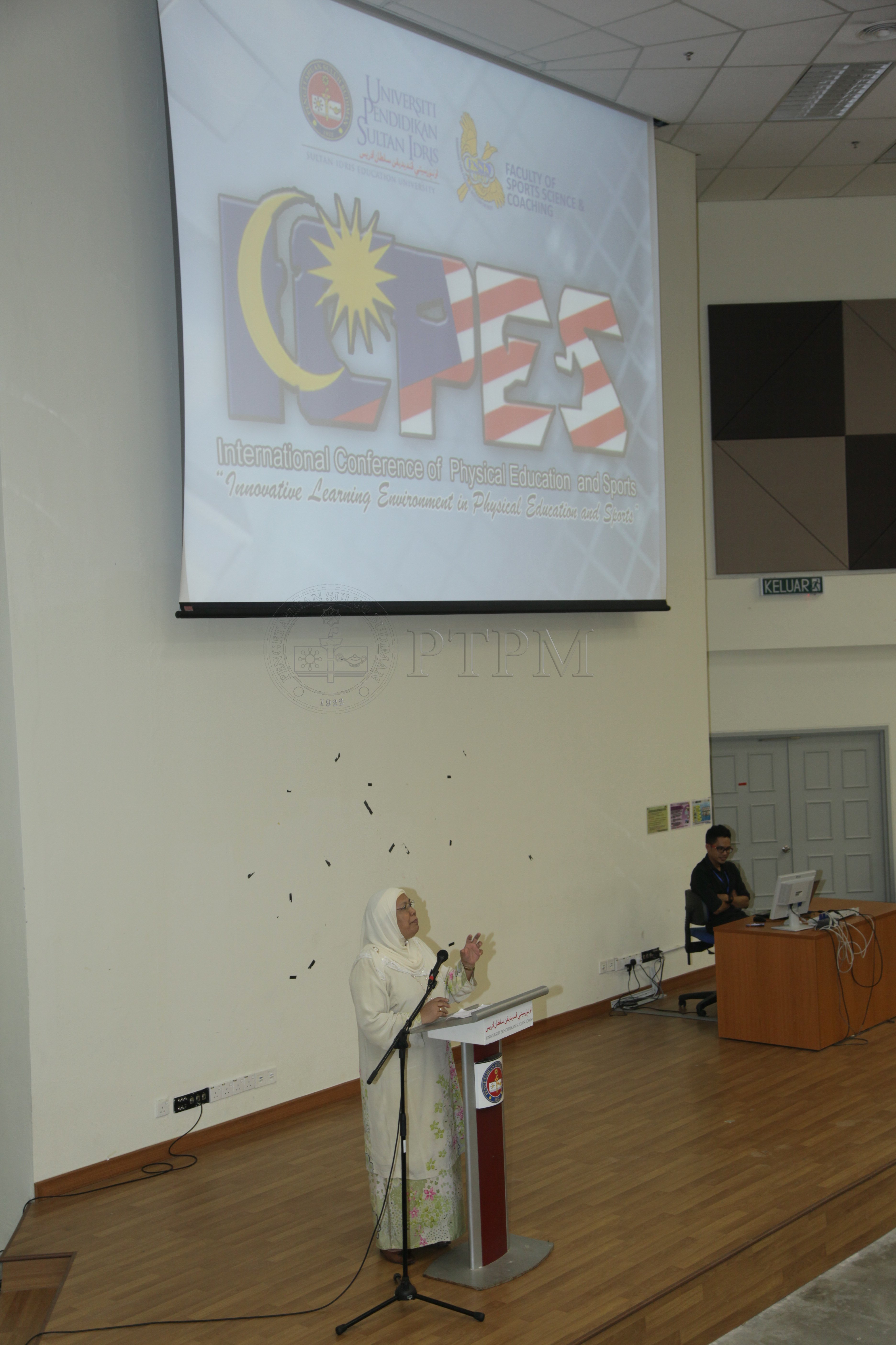 PRO 14 107 KONFREN IMG 0092 (1)